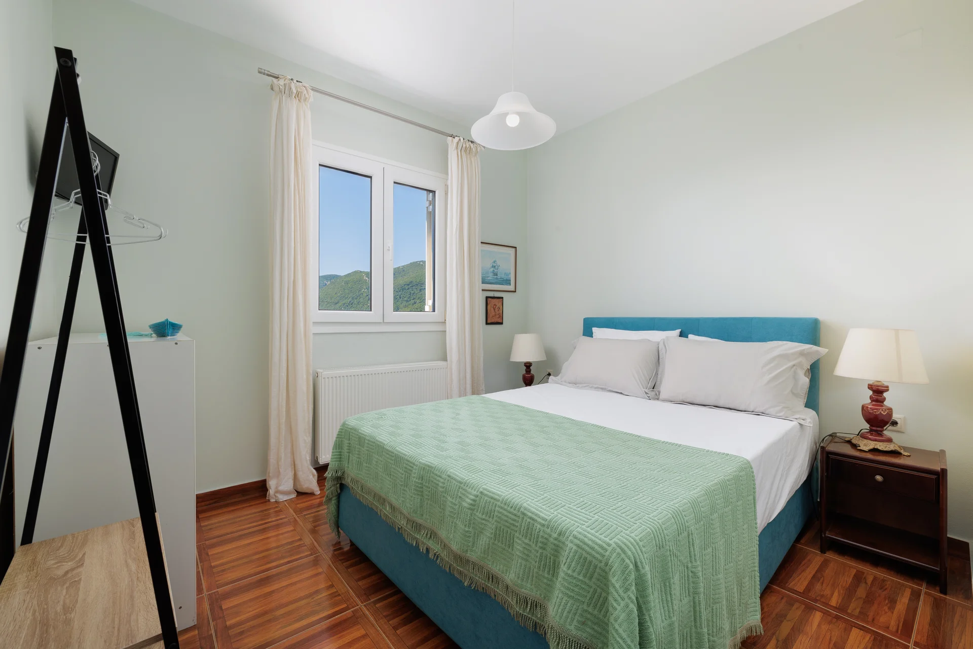Second bedroom with double bed at Ef Zin Villa Corfu